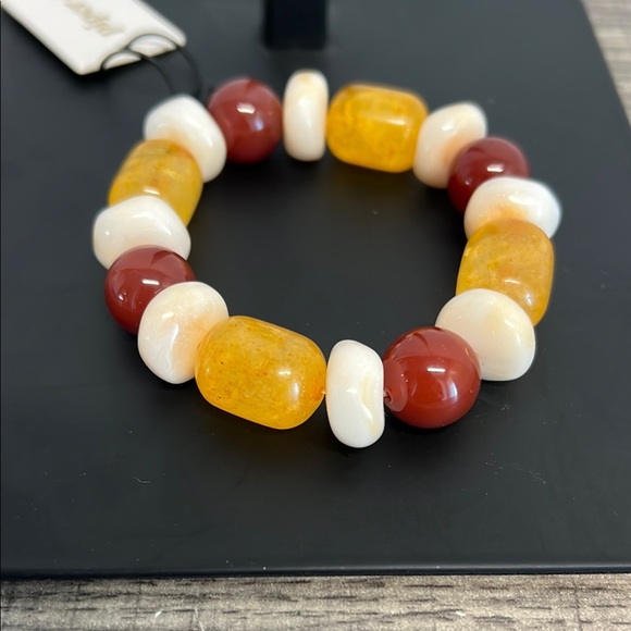 Piper K Red Agate & Dyed Quartz Beaded Bracelet - Picture 5 of 6